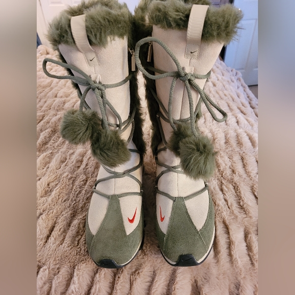 Nike Shoes - Nike Snow Winter Boots